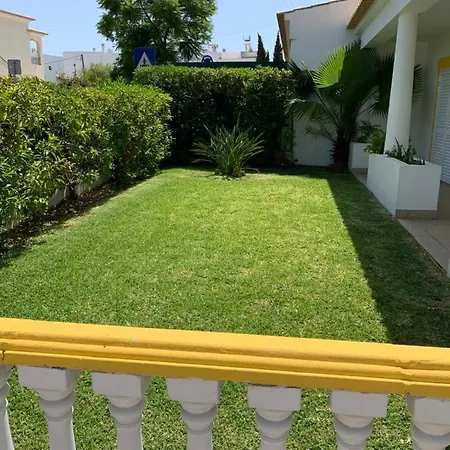 Roja Pé Villa Albufeira