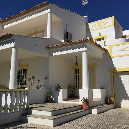Roja Pé Villa Albufeira